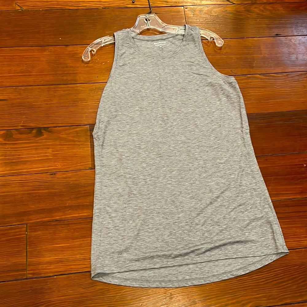 Athleta Essence Vital Tank